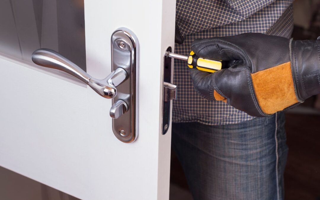 When to Dial an Emergency Locksmith in Coral Gables